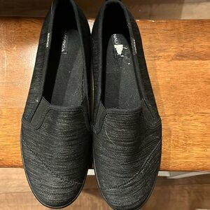 Nautica canvas slip on